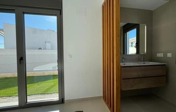 Chalet en calle Praga