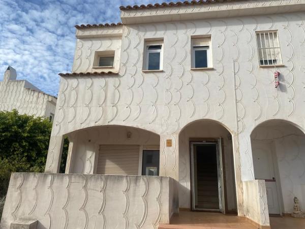 Chalet adosado en calle Serra del Cabeçó d'Or, 27