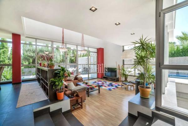 Casa independiente en calle Sorolla