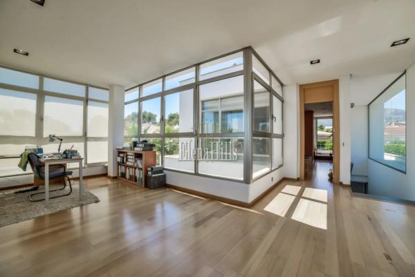 Casa independiente en calle Sorolla