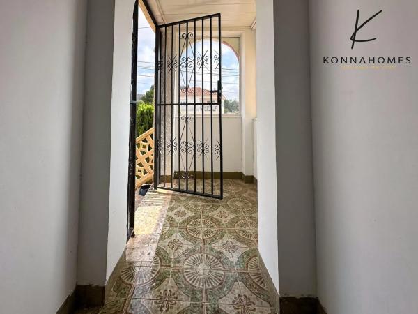 Casa independiente en calle Serra del Ferrer