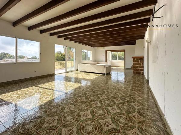 Casa independiente en calle Serra del Ferrer