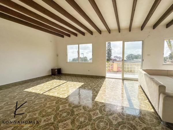 Casa independiente en calle Serra del Ferrer