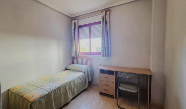 Piso en avenida Riu Torres