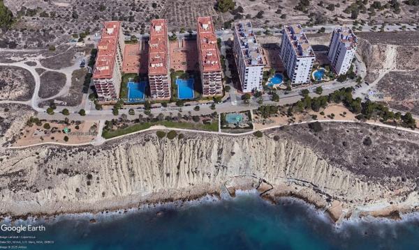 Piso en avenida Riu Torres