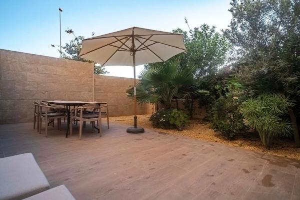 Dúplex en calle Edeta