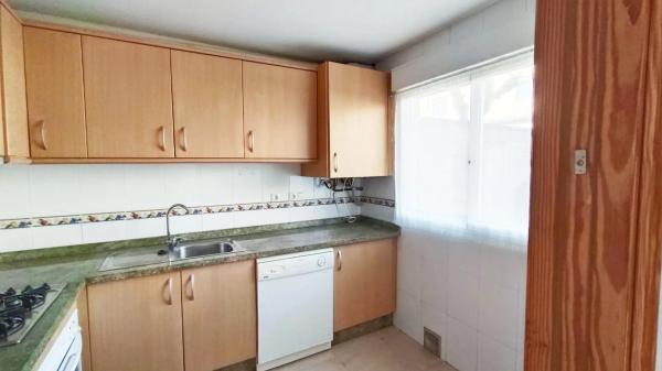 Chalet adosado en calle Escritor Vintila Horia