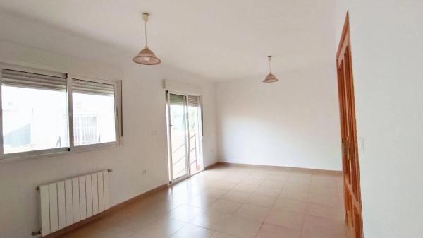 Chalet adosado en calle Escritor Vintila Horia