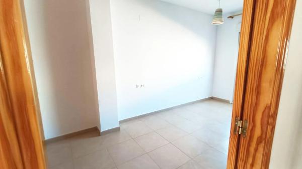 Chalet adosado en calle Escritor Vintila Horia