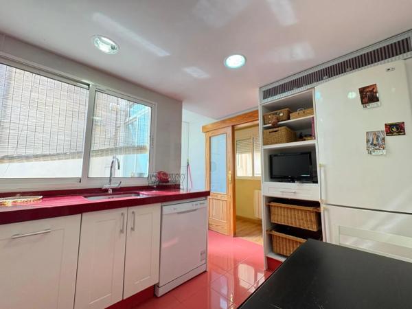 Piso en avenida de los Pinos