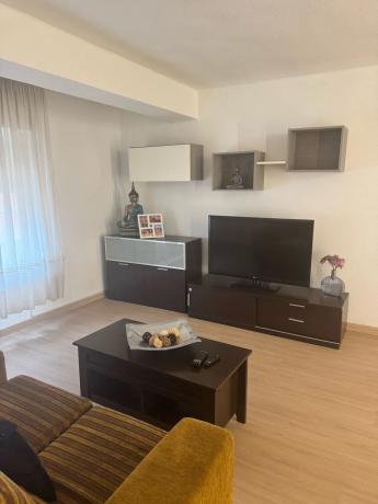 Estudio en calle Aragón, 27