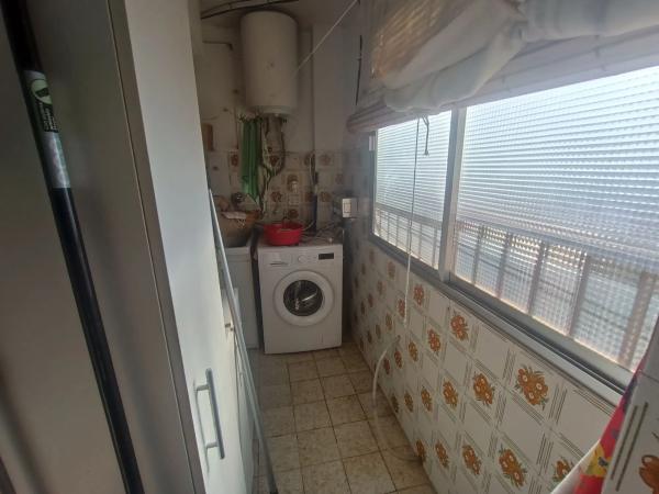 Piso en plaza de Santa María Magdalena