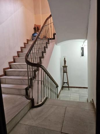 Casa independiente en plaza de la Sala