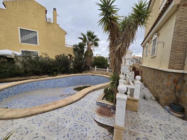 Chalet en Monforte del Cid