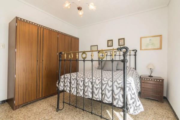 Chalet adosado en calle San Isidro, 3