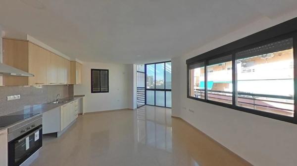 Piso en calle Eugenio Montes