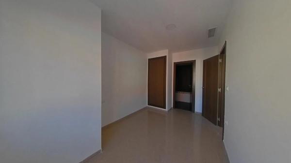 Piso en calle Eugenio Montes