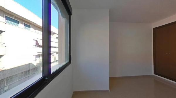 Piso en calle Eugenio Montes