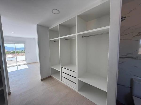 Casa independiente en camino del Prado