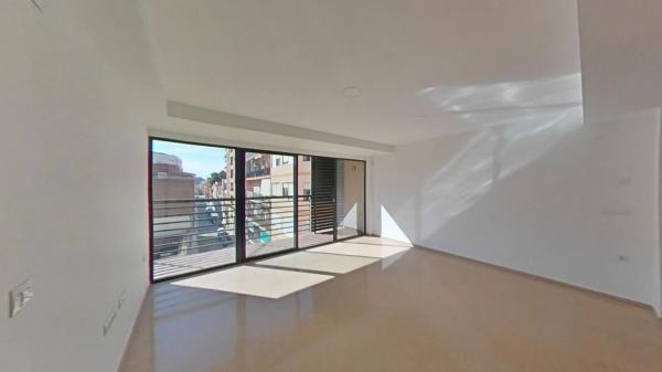 Piso en calle Eugenio Montes