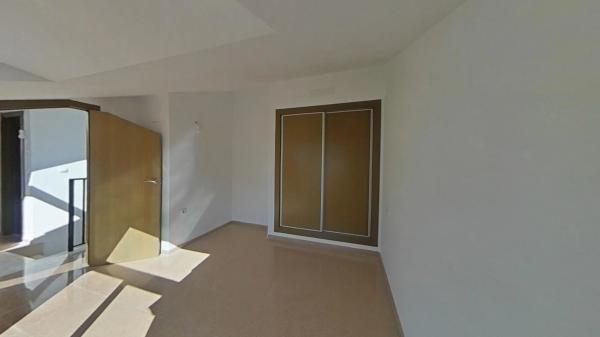 Piso en calle Eugenio Montes