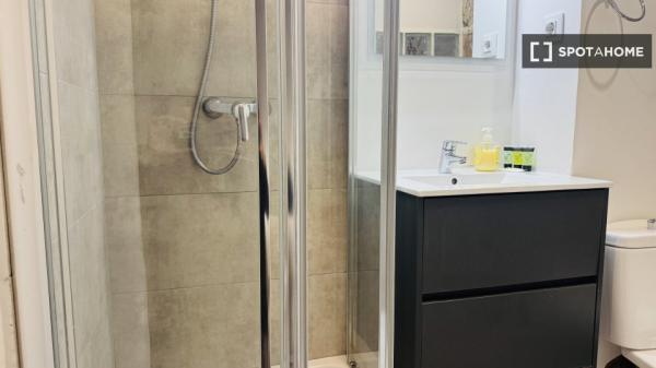 Estudio en alquiler en Sant Pere, Barcelona