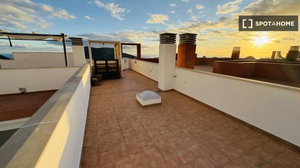 Apartamento en alquiler en Arona