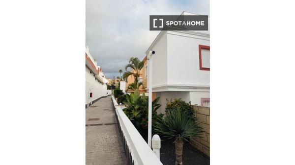 Apartamento en alquiler en Arona