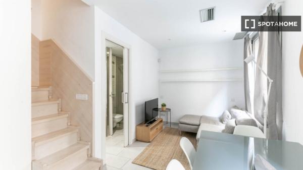 Apartamento de 2 dormitorios en alquiler en La Barceloneta