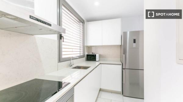 Apartamento de 2 dormitorios en alquiler en La Barceloneta