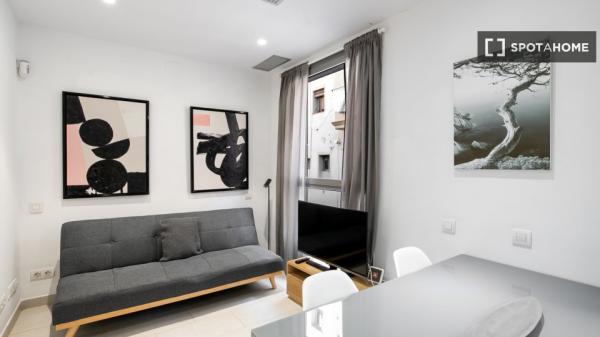 Apartamento de 2 dormitorios en alquiler en La Barceloneta