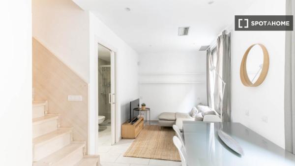 Apartamento de 2 dormitorios en alquiler en La Barceloneta