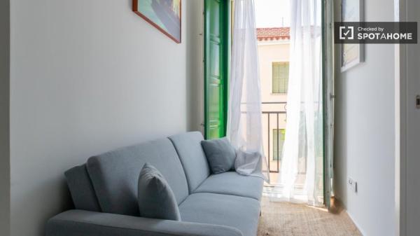 Se alquila habitación en piso compartido, Puerta del Ángel, Madrid.