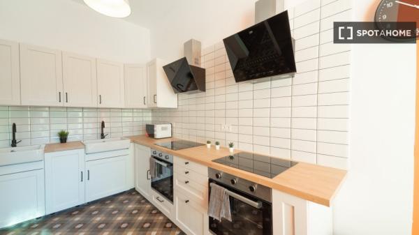 Room in shared apartment for rent in la Dreta de l'Eixample