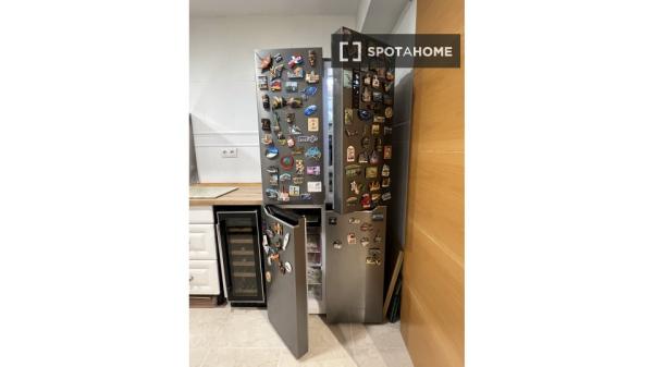 Apartamento de 2 dormitorios en alquiler en Torrefiel, Valencia