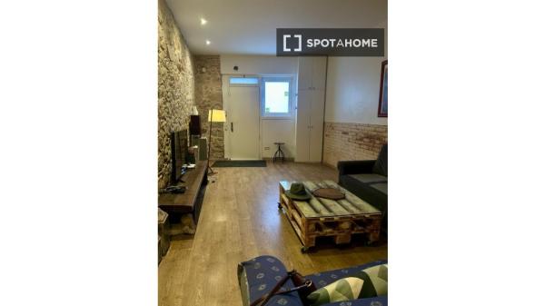 Apartamento de 1 dormitorio en alquiler en La Bordeta, Barcelona.
