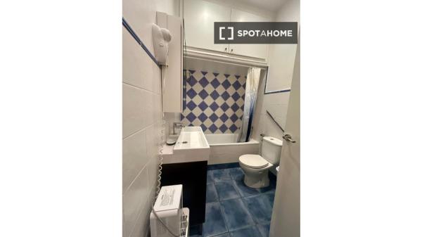 Apartamento de 1 dormitorio en alquiler en La Bordeta, Barcelona.