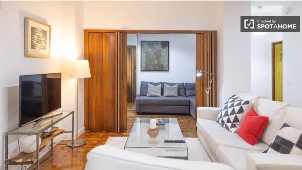 Piso de 3 habitaciones en alquiler en Almenara, Madrid