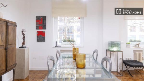 Piso de 3 habitaciones en alquiler en Almenara, Madrid