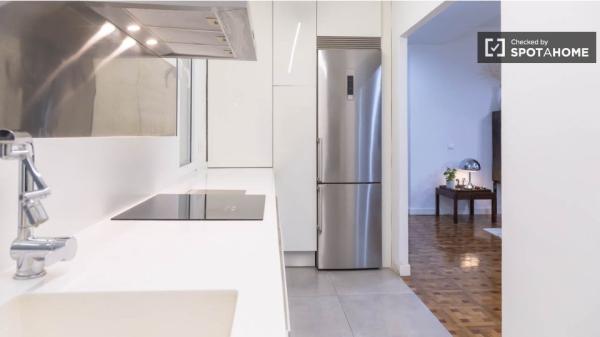 Piso de 3 habitaciones en alquiler en Almenara, Madrid