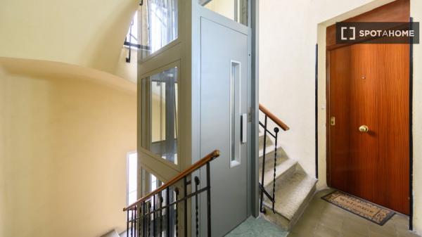 Piso de 3 habitaciones en alquiler en Berruguete, Madrid