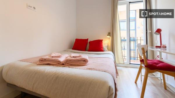 Piso de 3 habitaciones en alquiler en Berruguete, Madrid