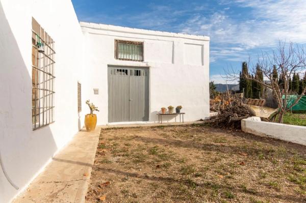 Casa independiente en carretera Biar