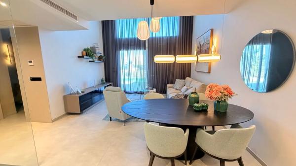 Chalet pareado en calle Dolores, 1