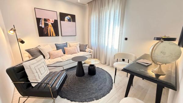 Casa independiente en calle Dolores, 1