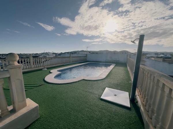 Piso en calle Miguel Hernández, 67