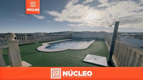 Piso en calle Miguel Hernández, 67