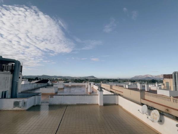 Piso en calle Miguel Hernández, 67