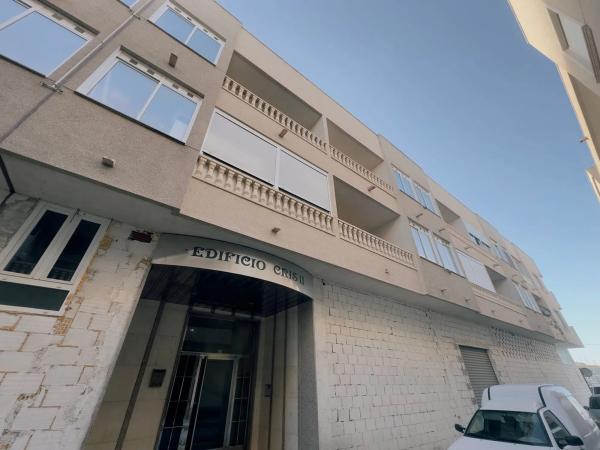 Piso en calle Miguel Hernández, 67