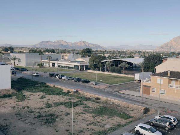 Piso en calle Miguel Hernández, 67